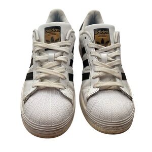 Adidas Classic White and Black Sneakers‎ size 8